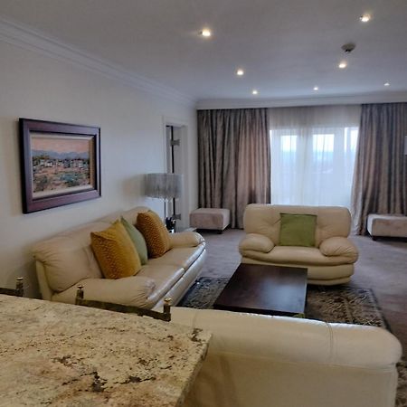 131 on Herbert Baker Boutique Hotel Pretoria-Noord Extérieur photo